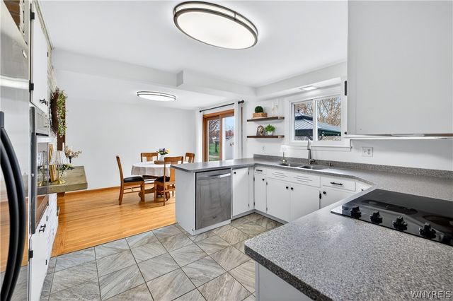 5315 Greenhurst Road, Clarence, NY 14221