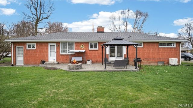 5315 Greenhurst Road, Clarence, NY 14221