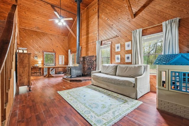 7953 Crawford Road, Laurel Hill, FL 32567