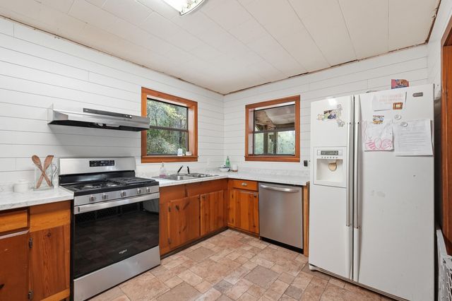 7953 Crawford Road, Laurel Hill, FL 32567