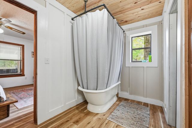 7953 Crawford Road, Laurel Hill, FL 32567