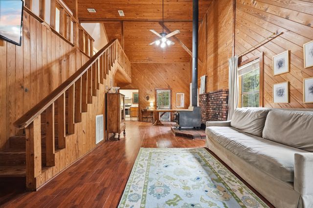 7953 Crawford Road, Laurel Hill, FL 32567