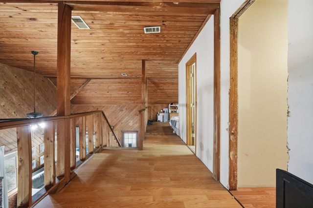 7953 Crawford Road, Laurel Hill, FL 32567