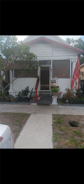 2126 W PINE STREET, Tampa, FL 33607