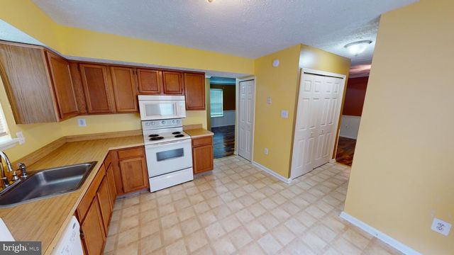 6510 ALOPEX RD, Waldorf, MD 20603