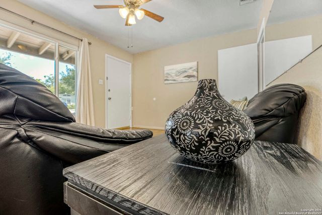 226 Serna, San Antonio, TX 78218