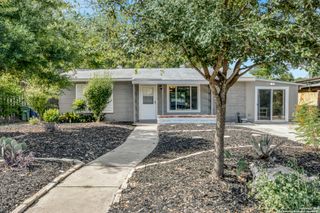 226 Serna, San Antonio, TX 78218