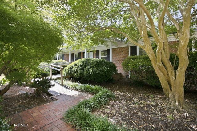 905 Robert E Lee Drive, Wilmington, NC 28412