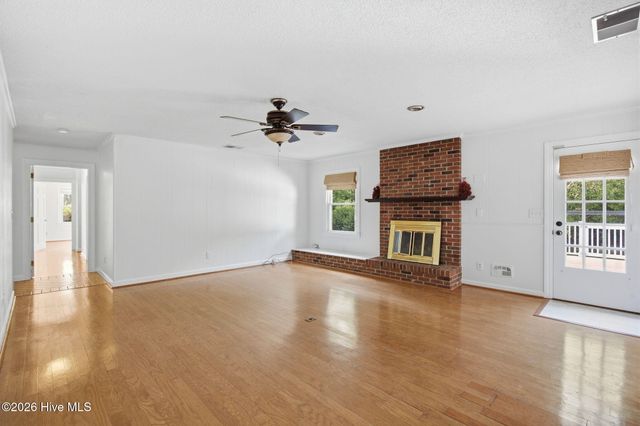 905 Robert E Lee Drive, Wilmington, NC 28412