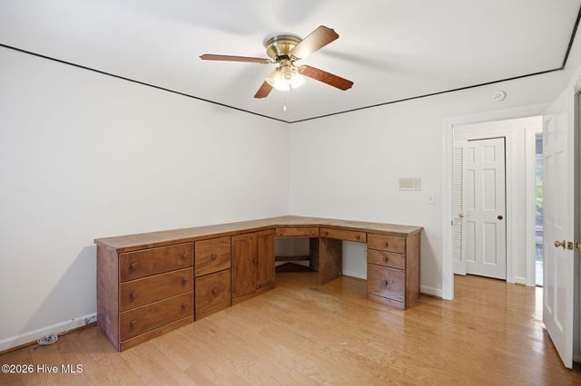 905 Robert E Lee Drive, Wilmington, NC 28412