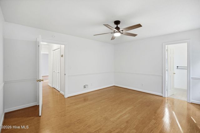 905 Robert E Lee Drive, Wilmington, NC 28412