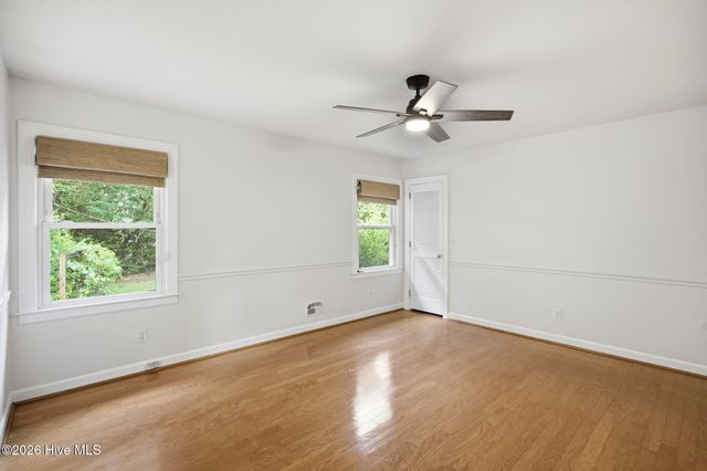 905 Robert E Lee Drive, Wilmington, NC 28412