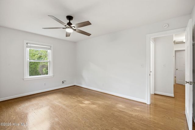 905 Robert E Lee Drive, Wilmington, NC 28412