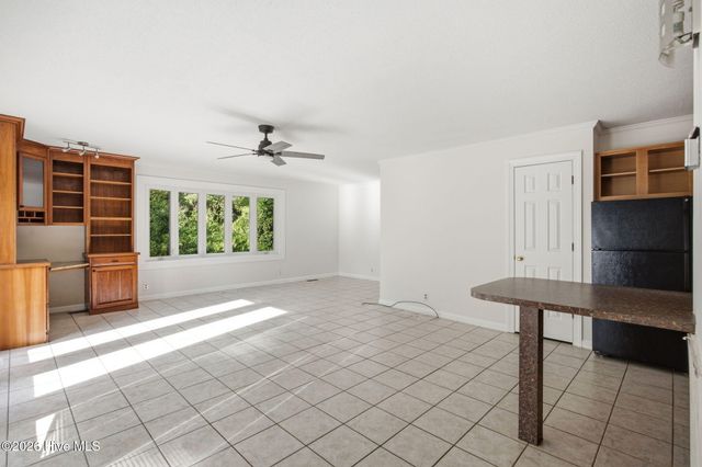 905 Robert E Lee Drive, Wilmington, NC 28412