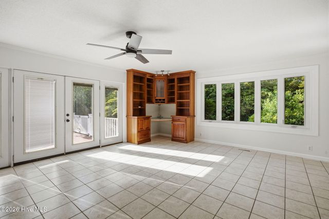 905 Robert E Lee Drive, Wilmington, NC 28412