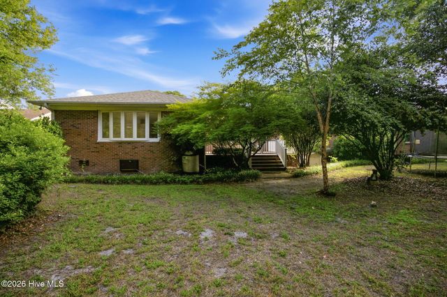 905 Robert E Lee Drive, Wilmington, NC 28412