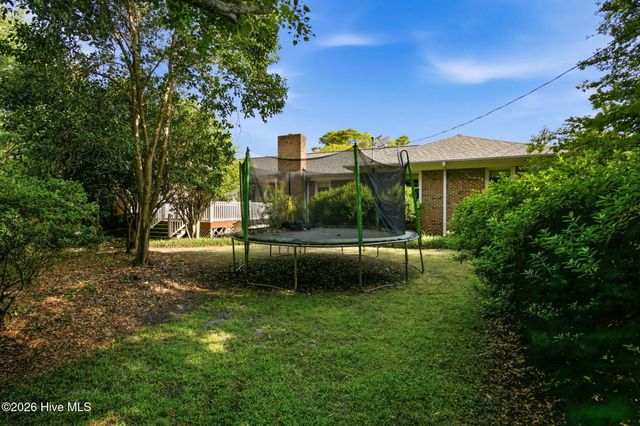 905 Robert E Lee Drive, Wilmington, NC 28412