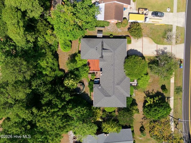 905 Robert E Lee Drive, Wilmington, NC 28412