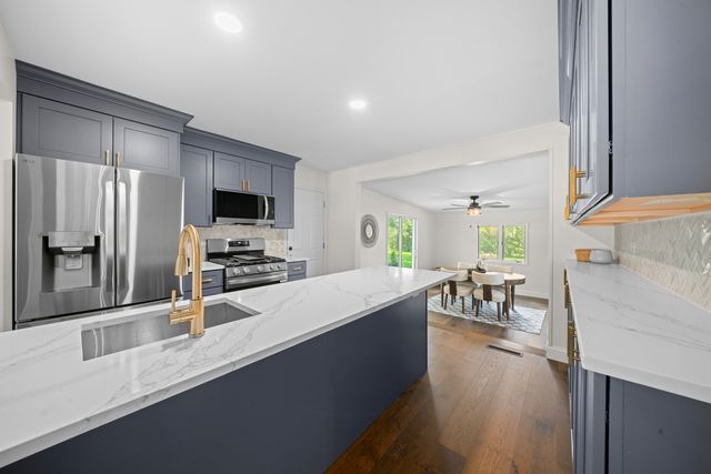 1059 Zelma Road, Lake Holiday, IL 60548