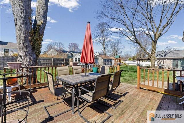 20 Running Brook Road, Ewing, NJ 08638