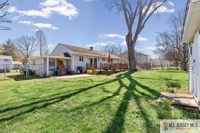 20 Running Brook Road, Ewing, NJ 08638