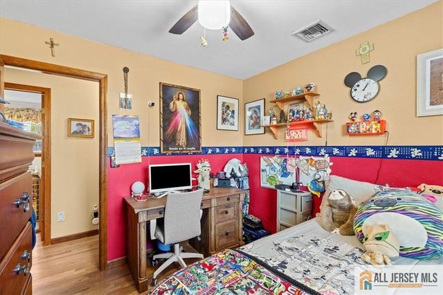 20 Running Brook Road, Ewing, NJ 08638