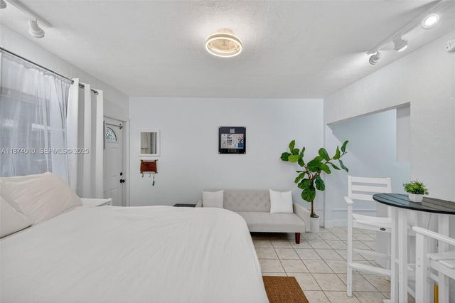 820 N Ocean Boulevard 1, Pompano Beach, FL 33062