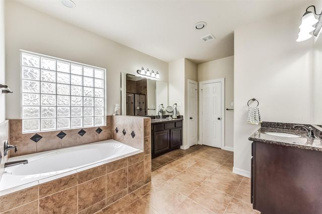 13918 Majestic Spring Lane, Humble, TX 77396