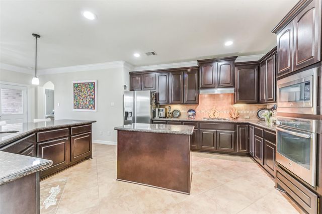 13918 Majestic Spring Lane, Humble, TX 77396