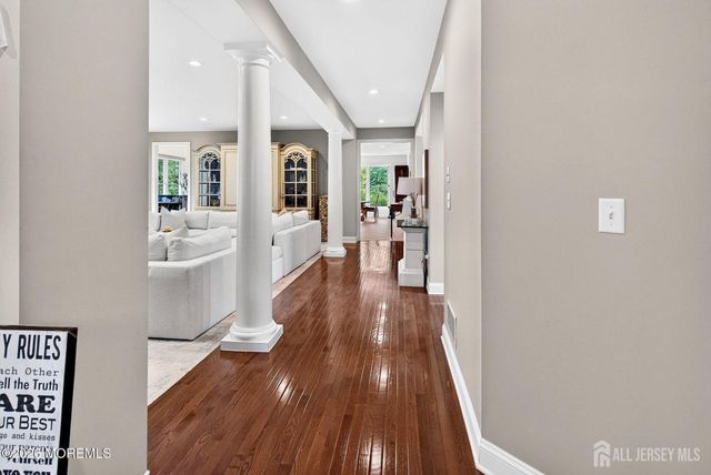 11 Palmer Circle, Millstone, NJ 08535