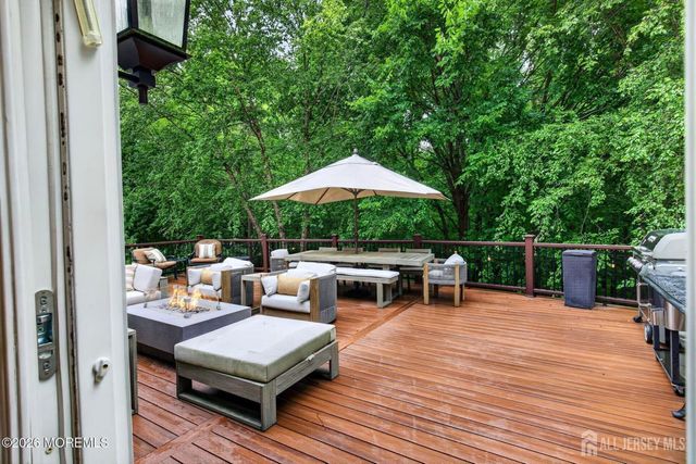 11 Palmer Circle, Millstone, NJ 08535