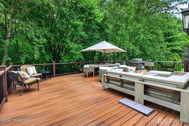 11 Palmer Circle, Millstone, NJ 08535