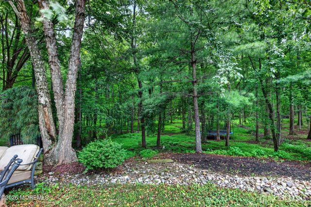 11 Palmer Circle, Millstone, NJ 08535