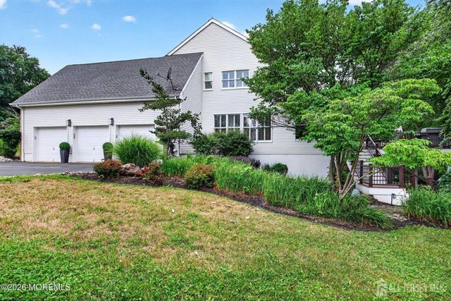 11 Palmer Circle, Millstone, NJ 08535