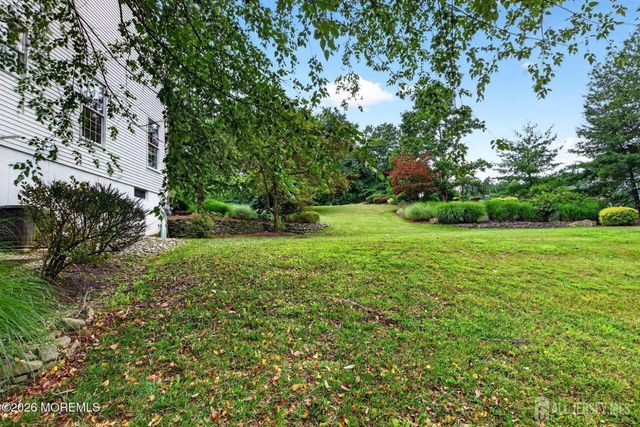 11 Palmer Circle, Millstone, NJ 08535