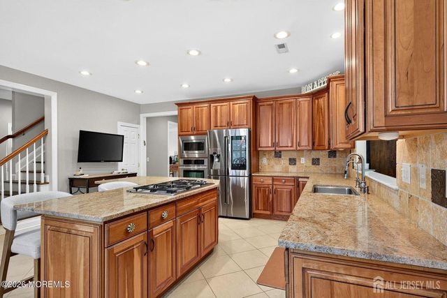 11 Palmer Circle, Millstone, NJ 08535