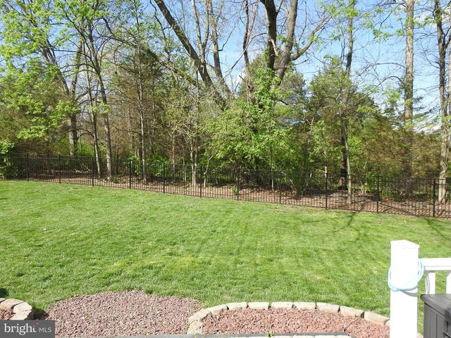 160 HICKORY RIDGE CIR, York, PA 17404