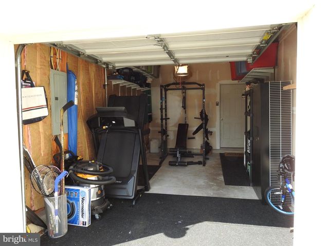 160 HICKORY RIDGE CIR, York, PA 17404