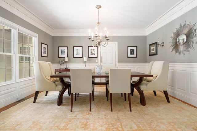 750 Hammond St, Brookline, MA 02467