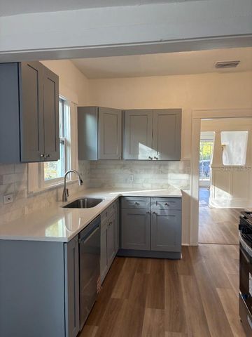 911 HART STREET, Clearwater, FL 33755