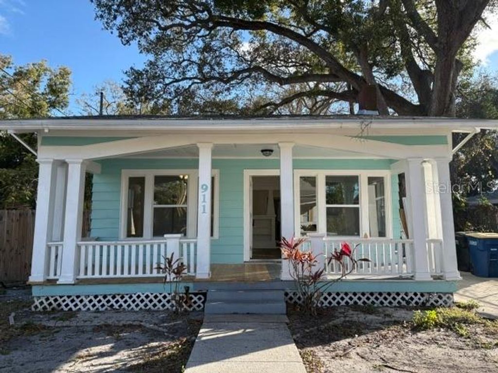911 HART STREET, Clearwater, FL 33755