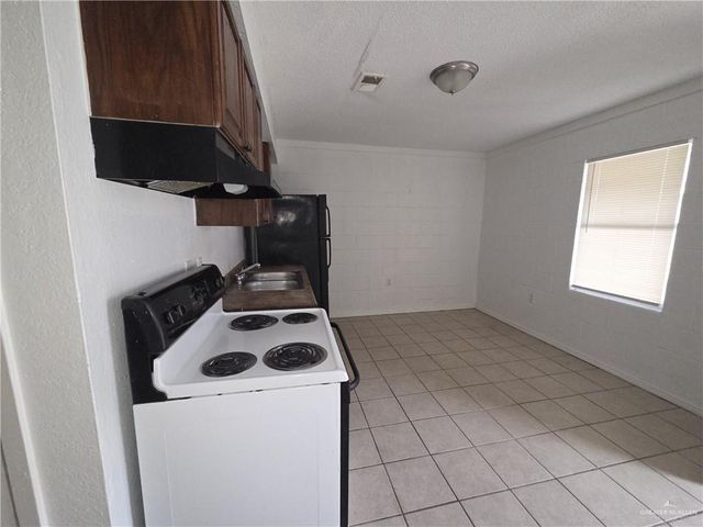 903 W 1st Street, Mission, TX 78572