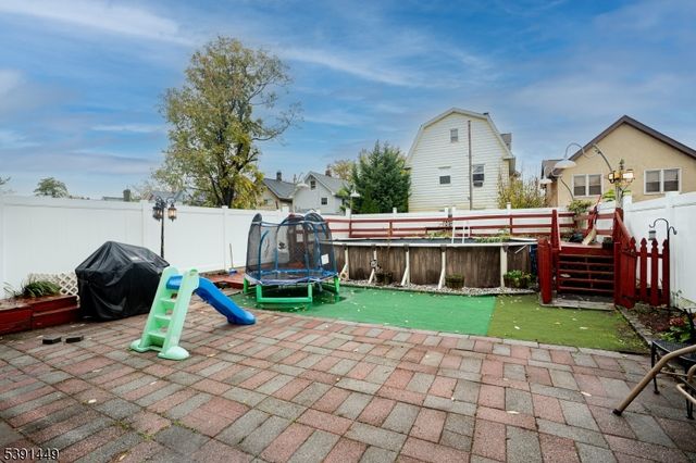 390 Forest St, Kearny Town, NJ 07032