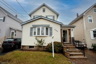 390 Forest St, Kearny Town, NJ 07032