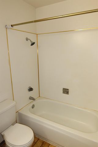 8609 Tiogawoods Dr, Sacramento, CA 95828