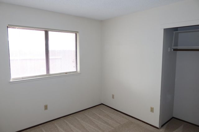 8609 Tiogawoods Dr, Sacramento, CA 95828
