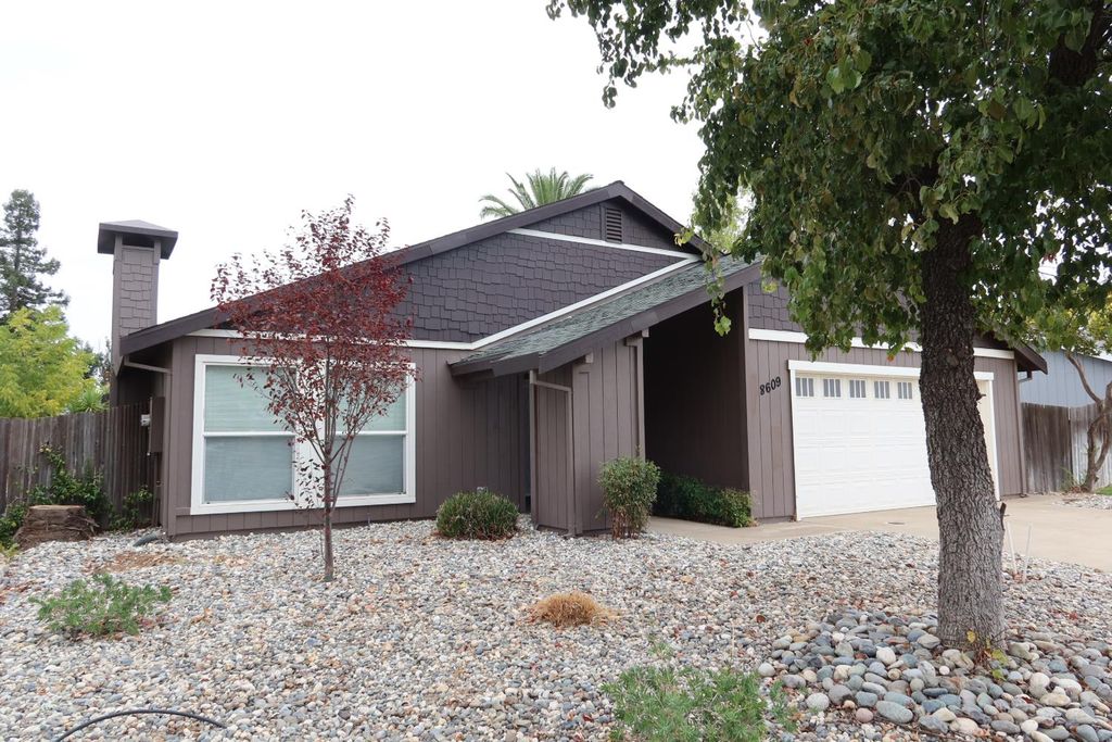 8609 Tiogawoods Dr, Sacramento, CA 95828