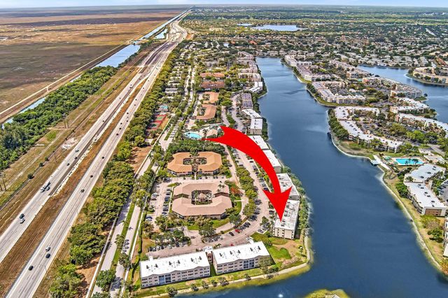 7512 N Devon Dr 210, Tamarac, FL 33321