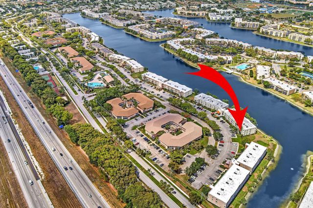 7512 N Devon Dr 210, Tamarac, FL 33321