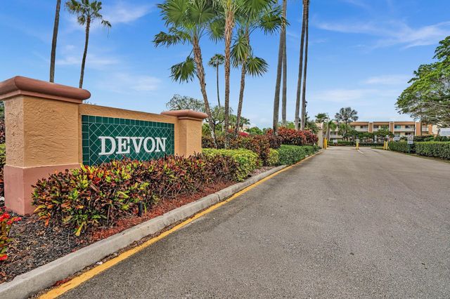 7512 N Devon Dr 210, Tamarac, FL 33321